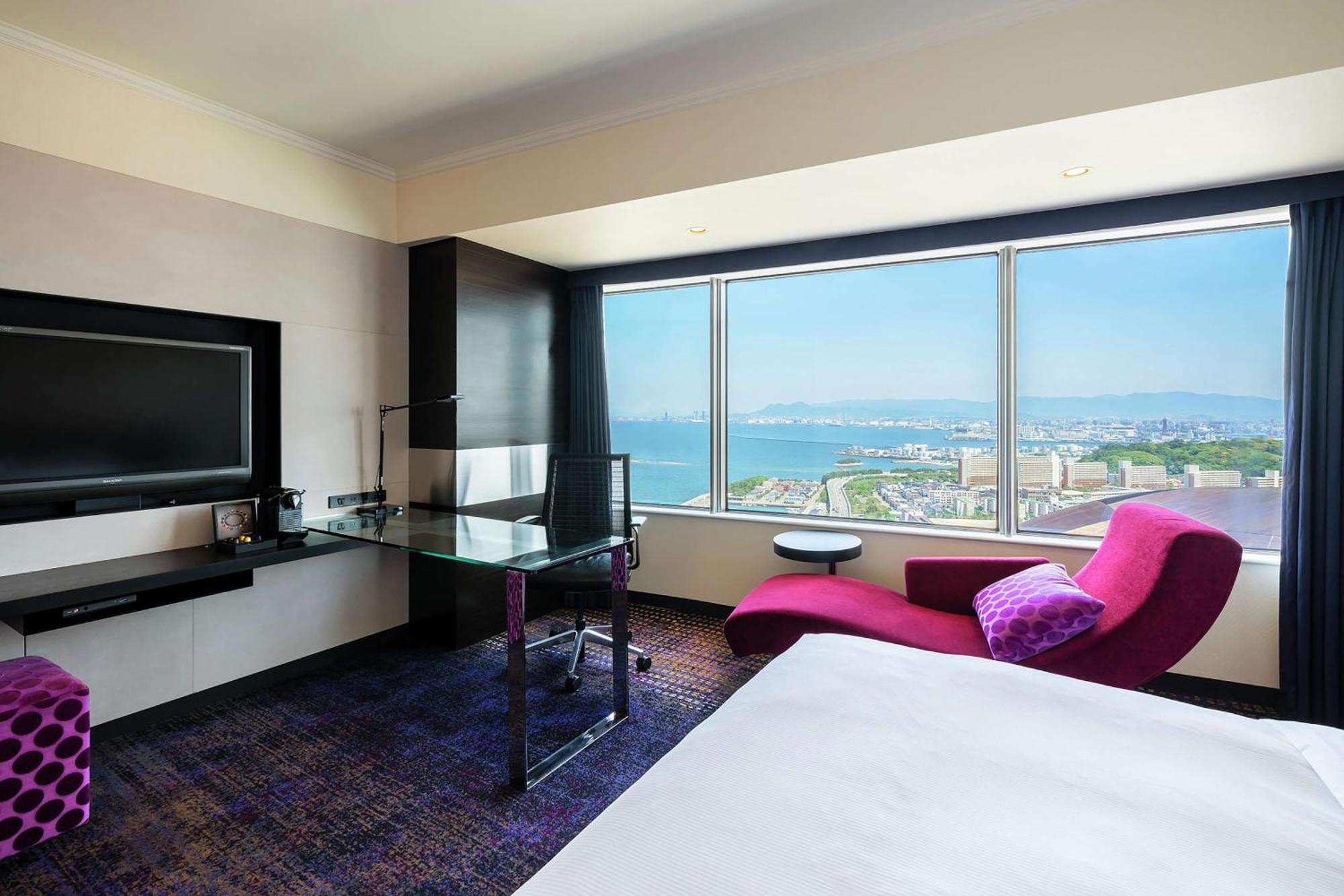 Hilton Fukuoka Sea Hawk Hotel Exterior photo