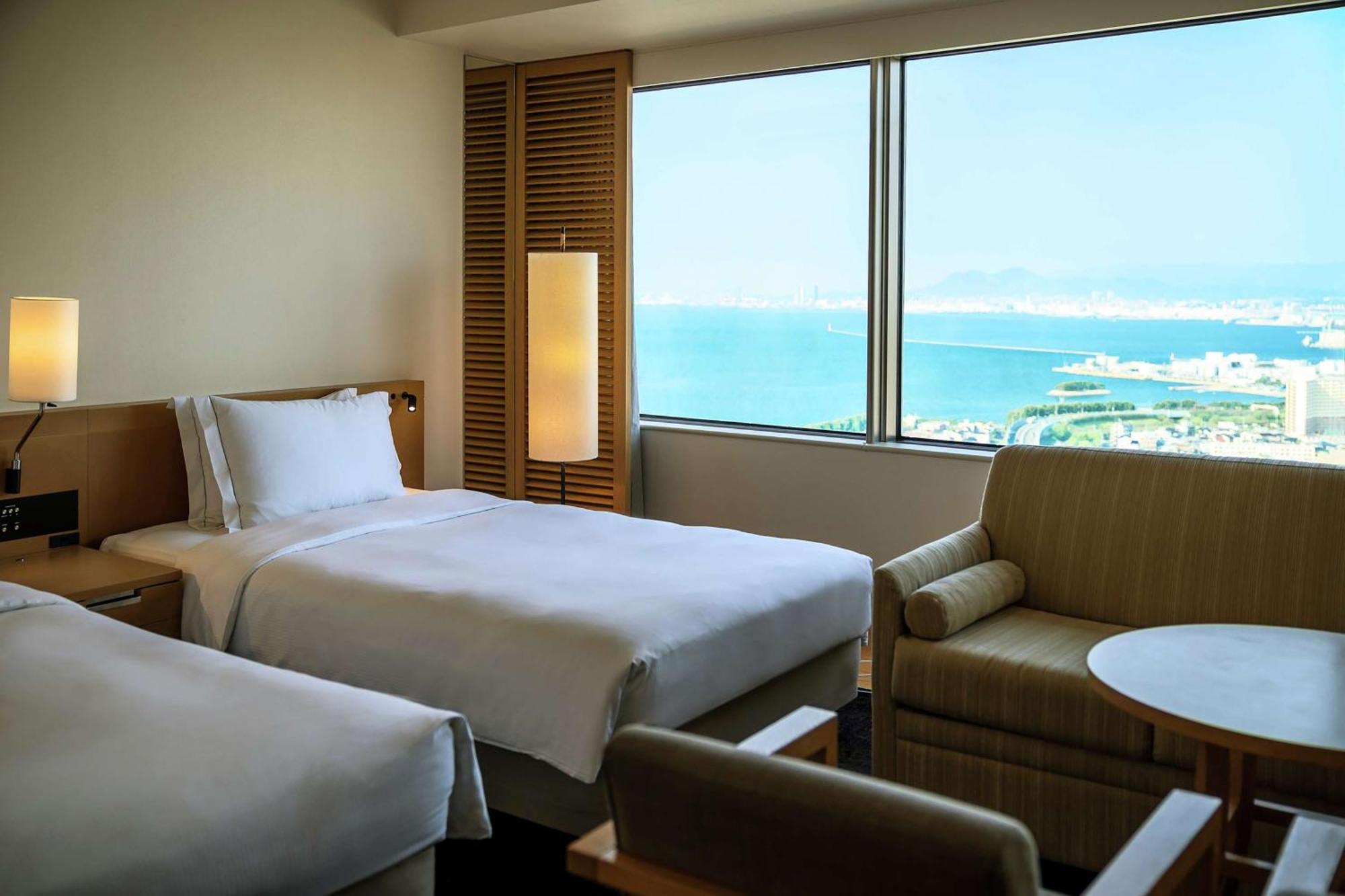Hilton Fukuoka Sea Hawk Hotel Exterior photo