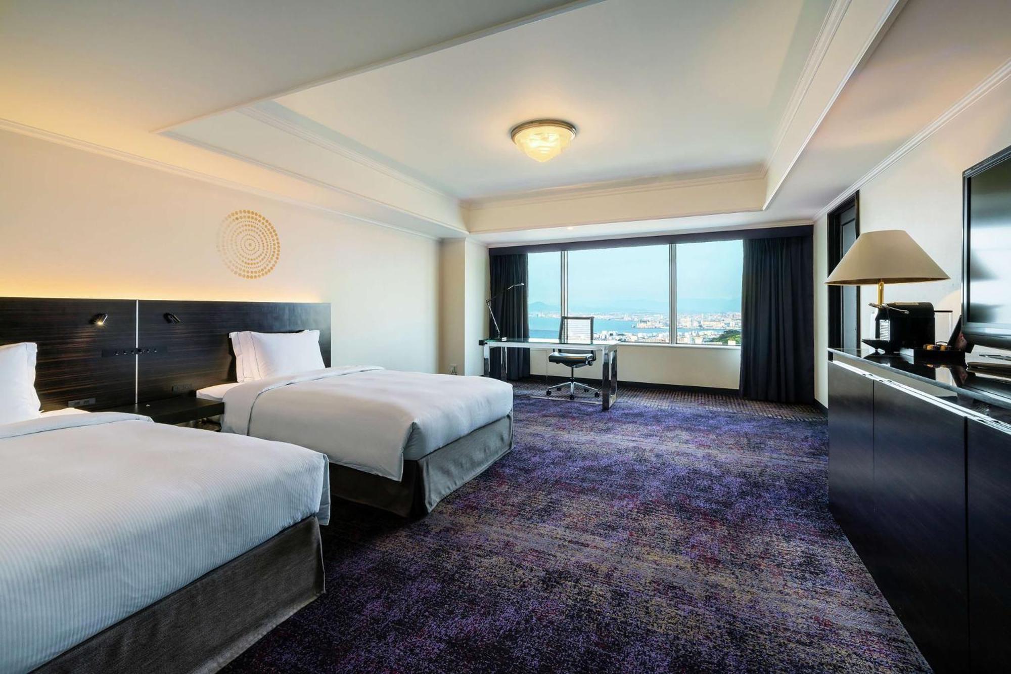 Hilton Fukuoka Sea Hawk Hotel Exterior photo